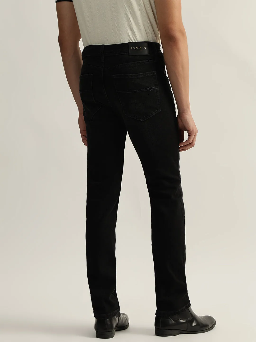 Iconic Men Black Solid Skinny Fit Mid-Rise Jeans