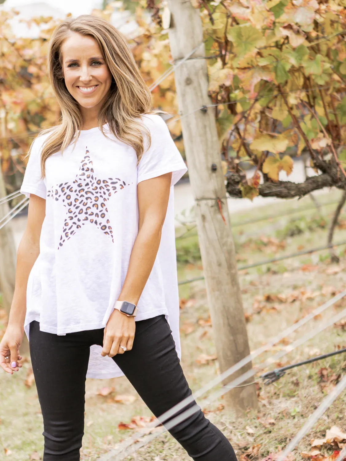 Maggie  Tee - White / Leopard Star