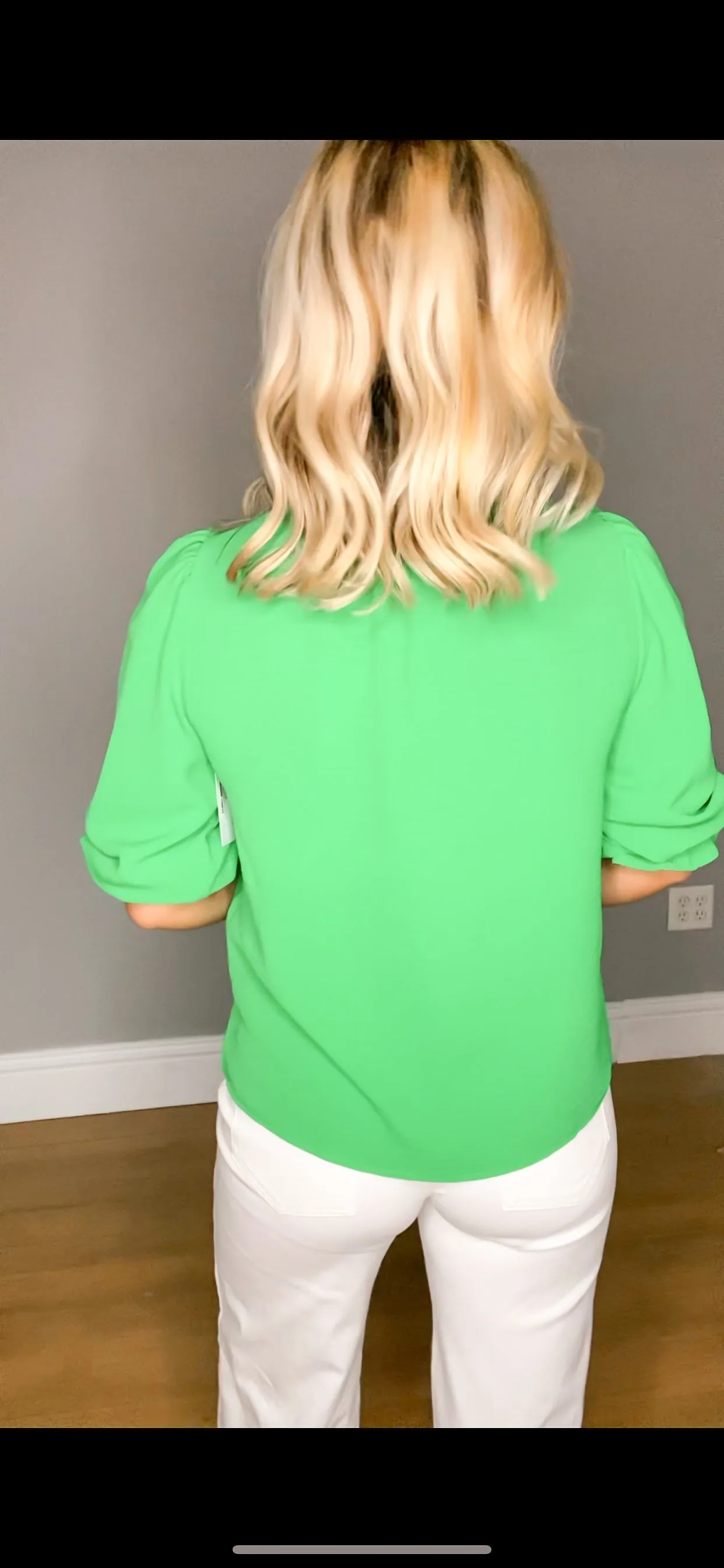 Mallory Mock Neck Top | Kelly Green | Plus