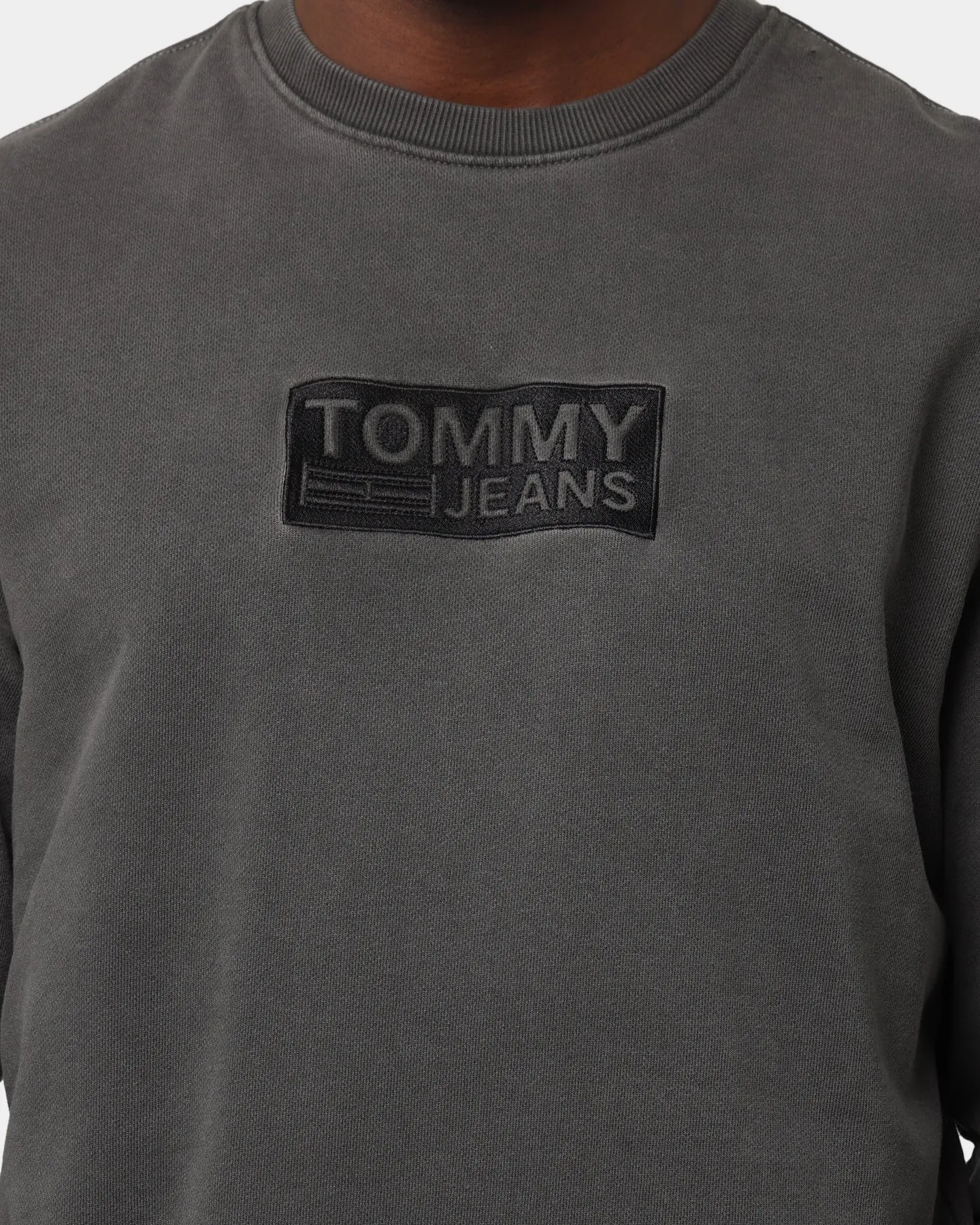 Tommy Jeans Tonal Corp Logo Crew Black